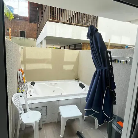 Flat com Hidromassagem Privativa no Centro De Porto de Galinhas - Sol e Mar Residence-2